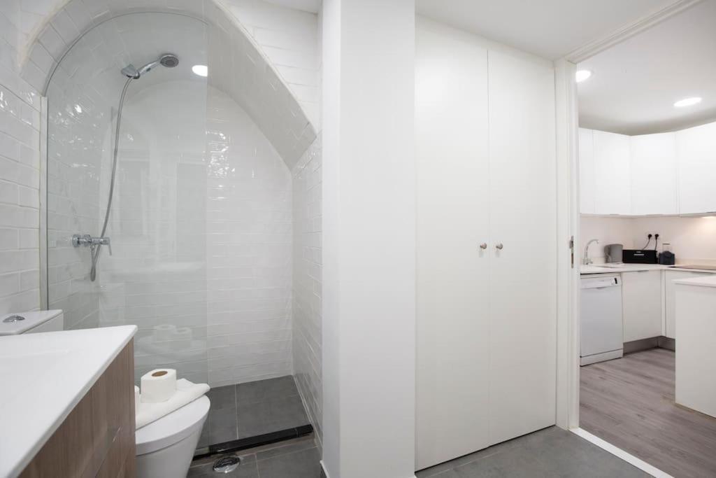 Santa Marta Cozy Apt W/ Ac Lisbona Esterno foto